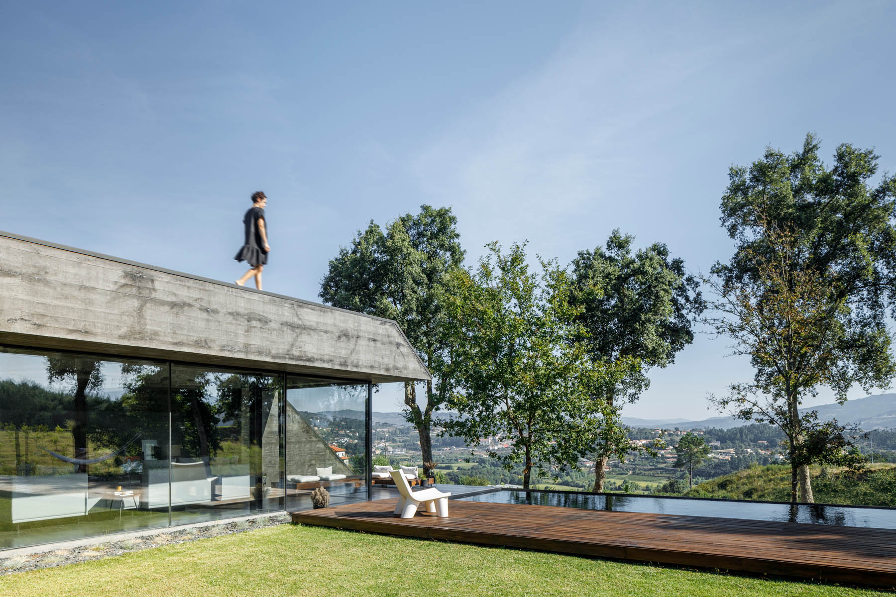 Cork Oak House In Celorico De Basto Por Concrete Houses